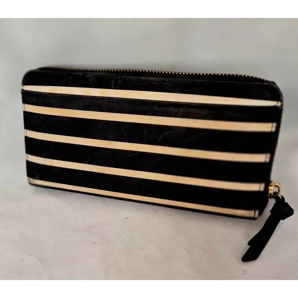 Kate Spade Wilson Road wallet